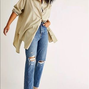 CRVY Georgine Mom Jeans